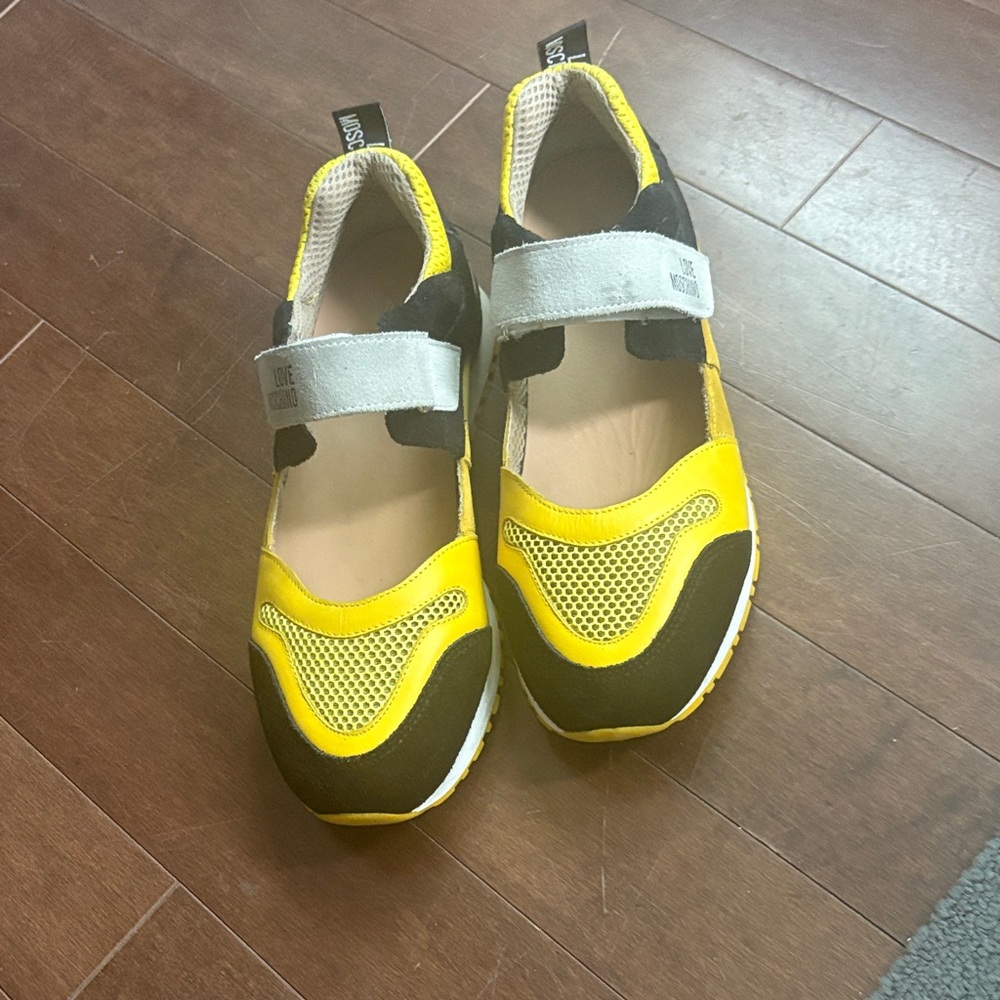 Love Moschino Kids Yellow and Black Sneakers